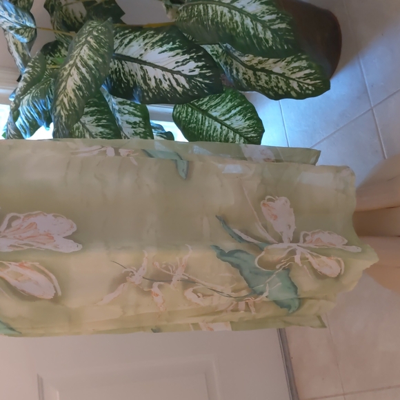 Floral Maxi Dress - Picture 3 of 8